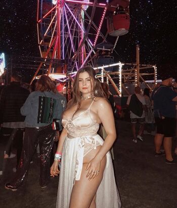 Full leaked Noelle downing private photo