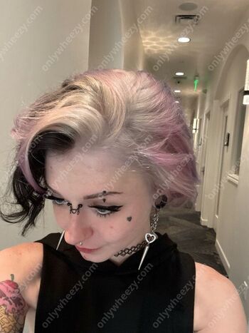 Full leaked Noteasybeinwheezy private photo
