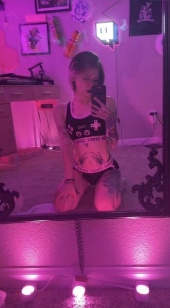 Full leaked Noteasybeinwheezy private photo