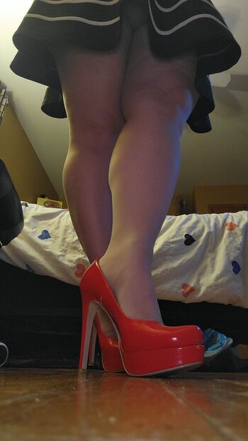 Full leaked Nylonsandsocks  page private photo