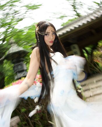Full leaked Nyvi estephan private photo
