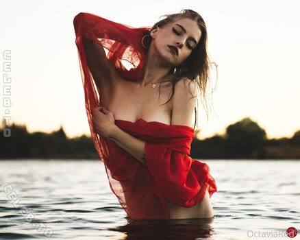 Full leaked Octavia red page private photo