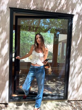 Full leaked Odette annable private photo