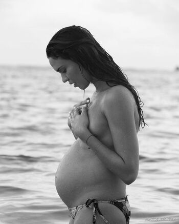 Full leaked Odetteannable private photo
