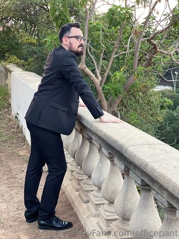Full leaked Officepant private photo