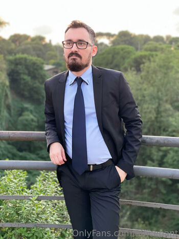 Full leaked Officepant private photo