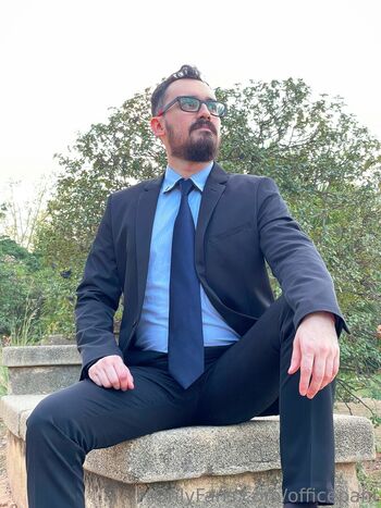 Full leaked Officepant private photo