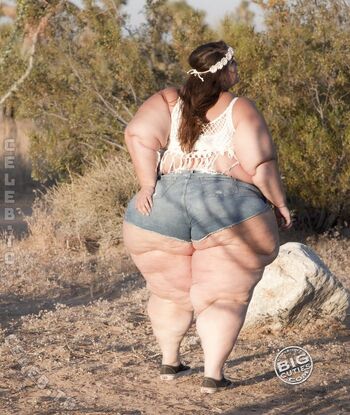 Full leaked Officialboberry private photo