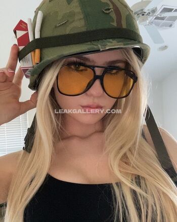 Full leaked Offizieramira private photo
