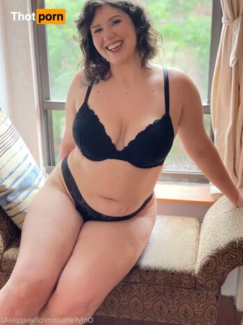 Full leaked Oliveapple private photo