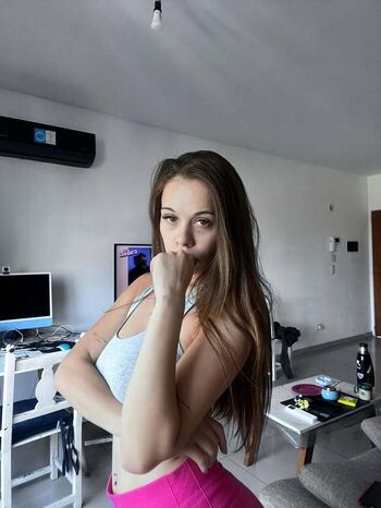 Full leaked Oliveracamila private photo