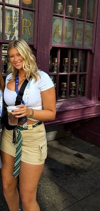 Full leaked Olivia kuehner page private photo