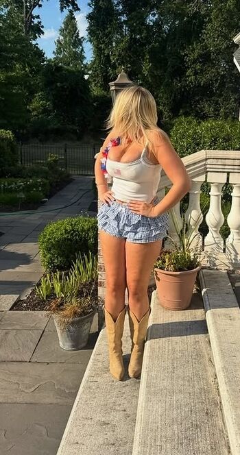 Full leaked Olivia kuehner private photo