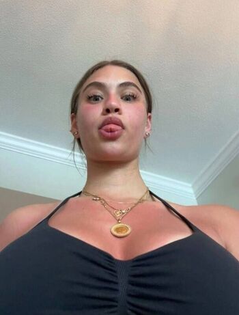 Olivia Silfies