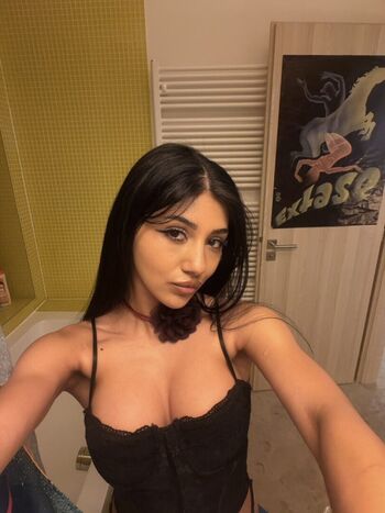 Full leaked Oliviafairy  page private photo