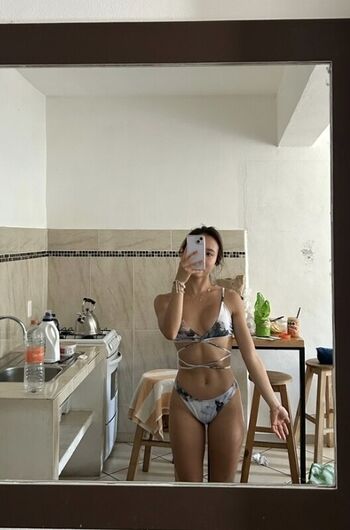 Full leaked Oliviakkm private photo