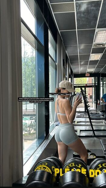 Full leaked Oliviakkm private photo