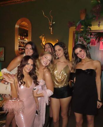 Full leaked Olivialopes private photo