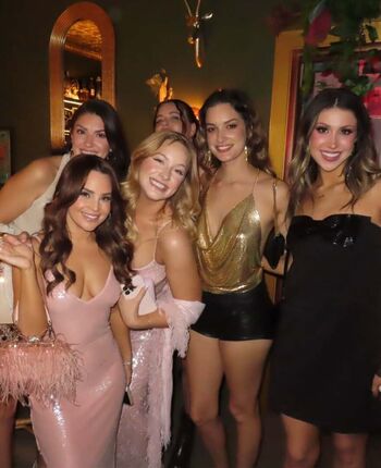 Full leaked Olivialopes private photo