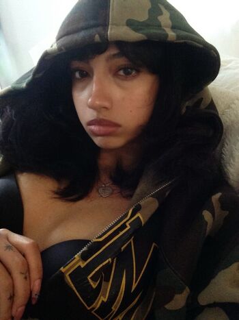 Full leaked Oliviaraynn private photo