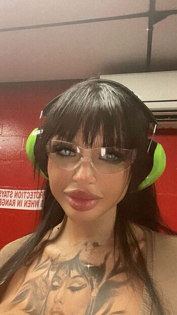 Full leaked Olsuh private photo