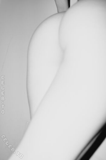 Full leaked Omletik private photo