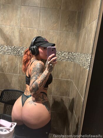 Full leaked Onehellofawaifu private photo