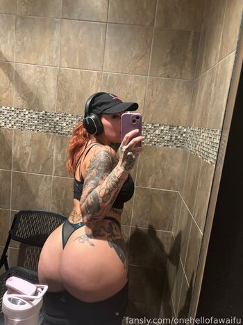 Full leaked Onehellofawaifu private photo