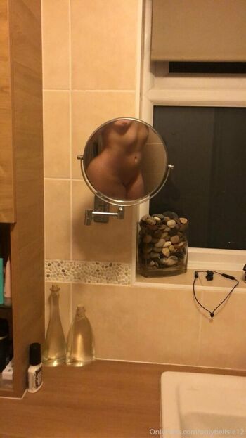 Full leaked Onlybellsie page private photo