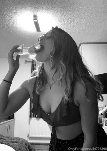 Full leaked Onlybellsie page private photo