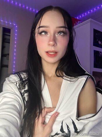Full leaked Onlyromituly page private photo
