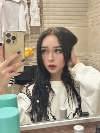 Full leaked Onlyromituly page private photo