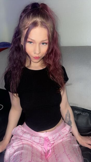 Full leaked Organickitty private photo