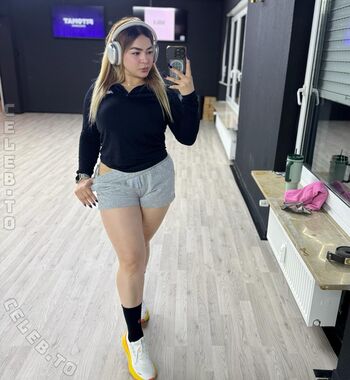Full leaked Oriannafox page private photo