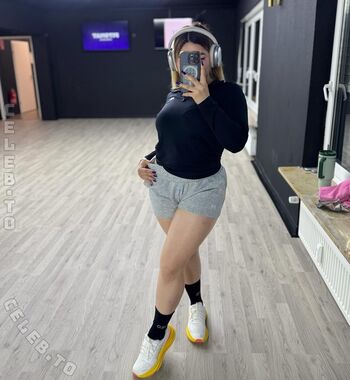 Full leaked Oriannafox page private photo