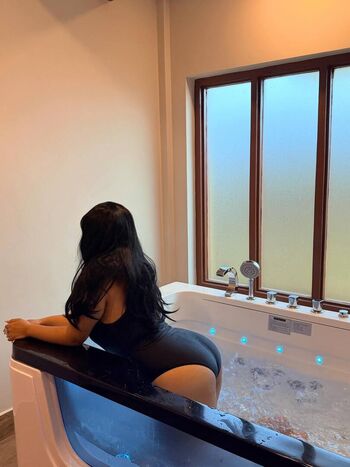 Full leaked Oshiiiiika private photo