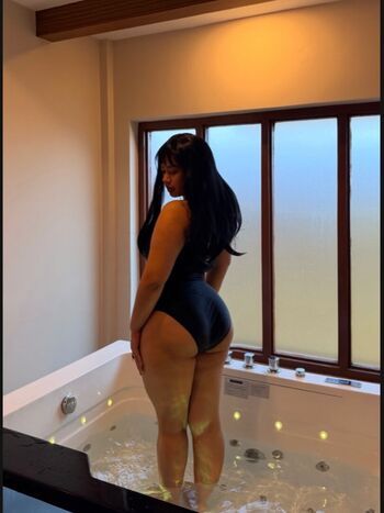 Full leaked Oshiiiiika private photo