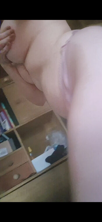 Full leaked Ozzychan page private photo