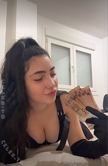 Full leaked Paaulitamuse private photo
