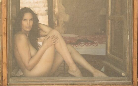 Full leaked Padma lakshmi private photo