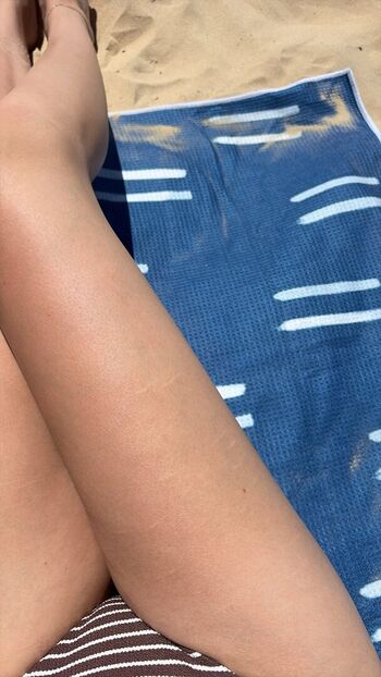 Full leaked Paisley private photo