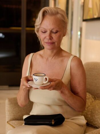 Full leaked Pamela anderson private photo