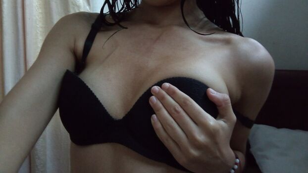 Full leaked Pamelyy private photo