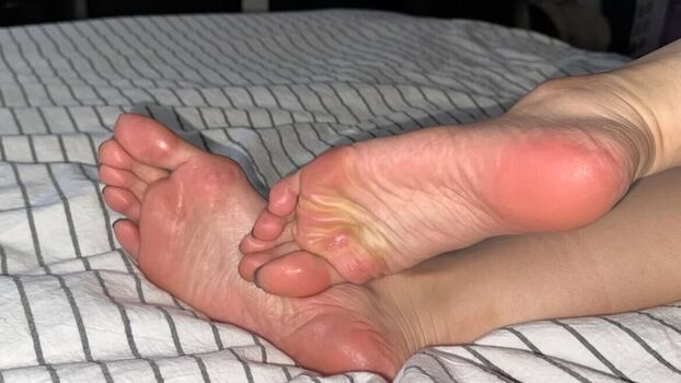 Full leaked Pampered milk private photo