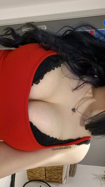 Full leaked Pandora private photo