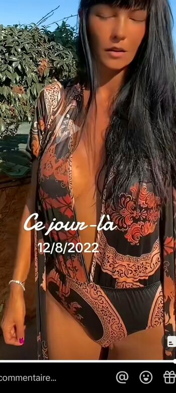Full leaked Papilloncorse private photo