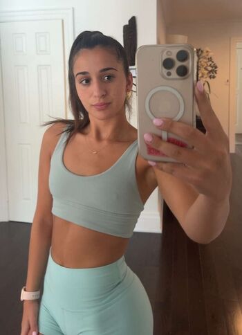 Full leaked Pardiss carello  page private photo