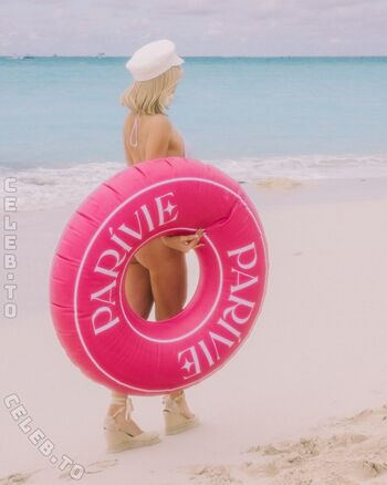 Full leaked Paris hilton page private photo