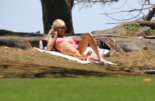 Full leaked Paris hilton private photo