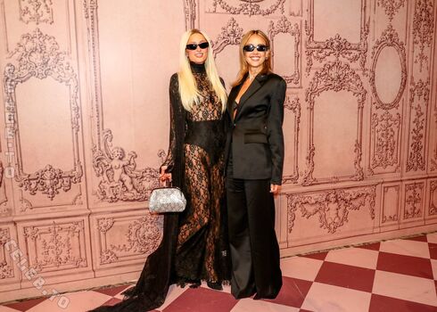 Full leaked Paris hilton private photo